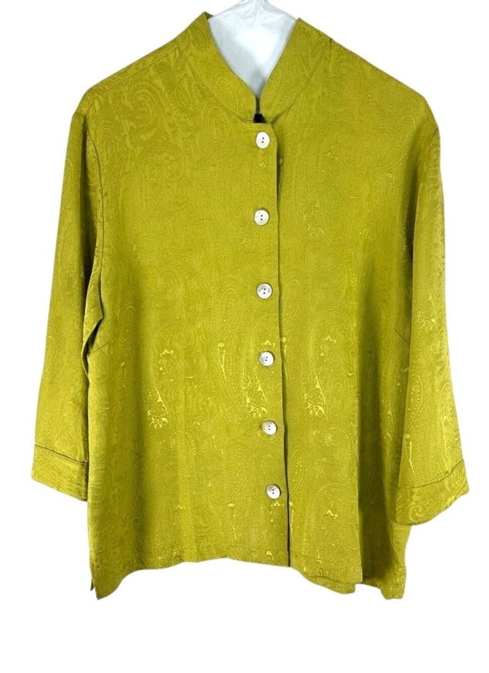 Chico’s Silk Blend Button Front Top Size 0 Lime Green Paisley Texture